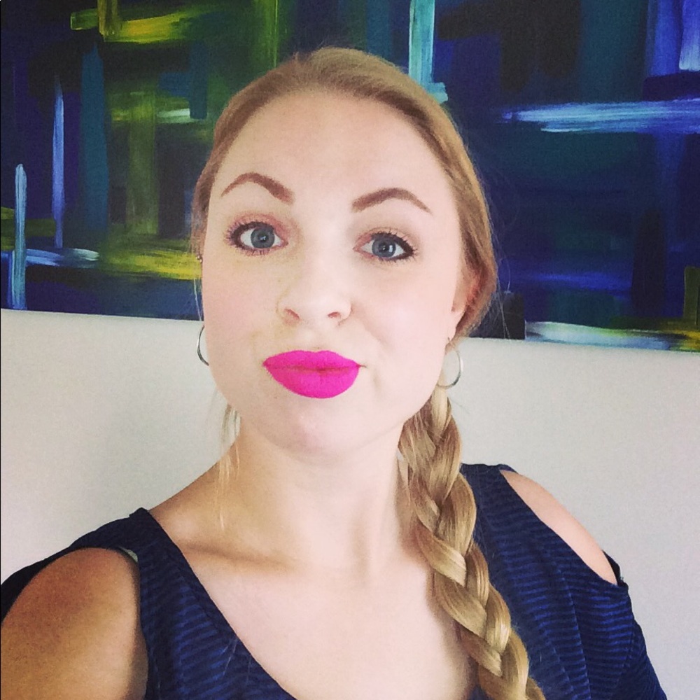 Meet your Posher, Elizabeth